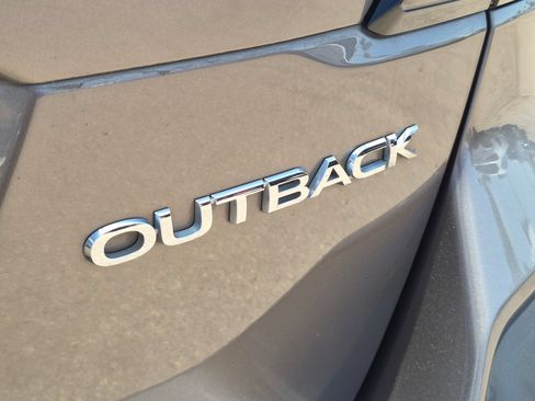 Used 2021 Subaru Outback Premium AWD/4WD image 28