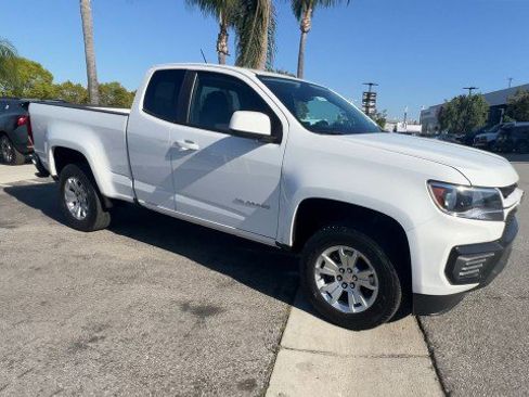 Used 2022 Chevrolet Colorado LT w/ Fleet Safety Package image 2
