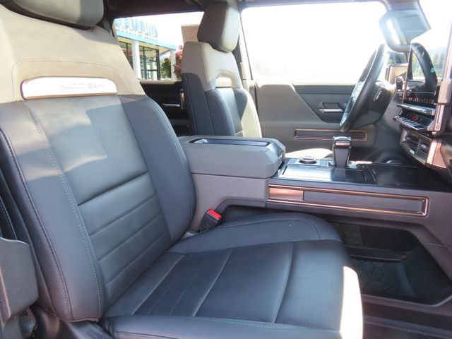Certified 2024 GMC Hummer EV 3X AWD/4WD image 45