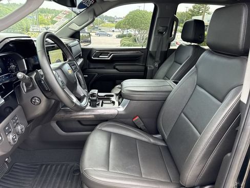Used 2024 Chevrolet Silverado 1500 LTZ w/ LTZ Premium Package AWD/4WD image 9