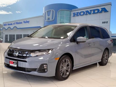 New 2026 Honda Odyssey Touring image 1