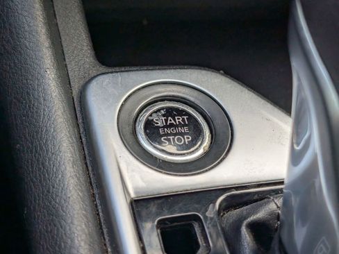 Used 2021 Nissan Sentra SV image 14