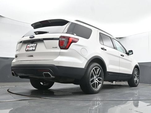 Used 2017 Ford Explorer Sport w/ Equipment Group 401A AWD/4WD image 40