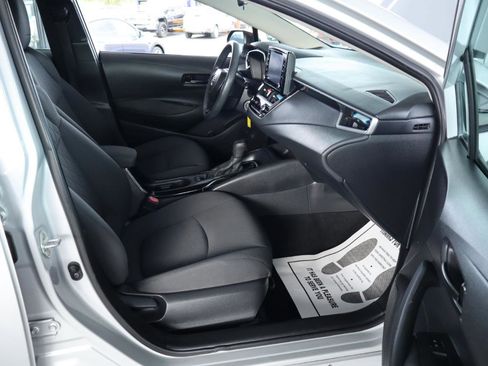 Used 2022 Toyota Corolla LE image 34