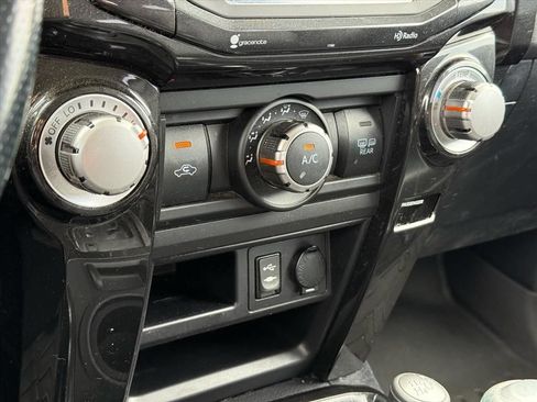 Used 2015 Toyota 4Runner Trail Premium AWD/4WD image 24