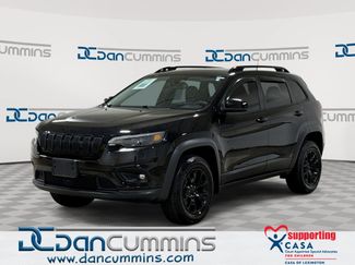 Used 2022 Jeep Cherokee Latitude AWD/4WD video 1