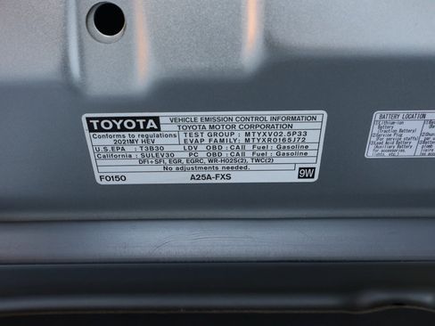 Used 2021 Toyota Camry XSE image 32