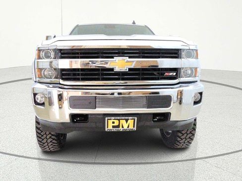 Used 2016 Chevrolet Silverado 3500 LTZ AWD/4WD image 2