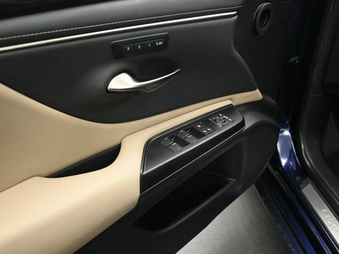 Used 2021 Lexus ES 350 w/ Premium Package FWD image 7