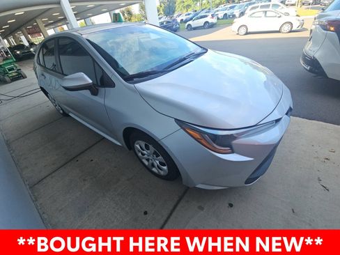 Used 2024 Toyota Corolla LE FWD image 3