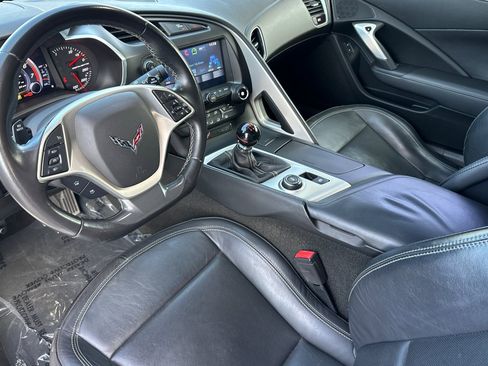 Used 2017 Chevrolet Corvette Stingray image 10