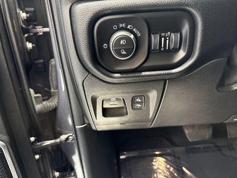 Used 2021 RAM 1500 Laramie AWD/4WD image 15
