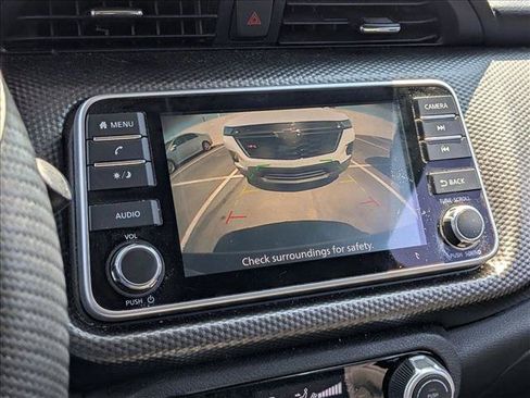 Used 2019 Nissan Kicks SV FWD image 12