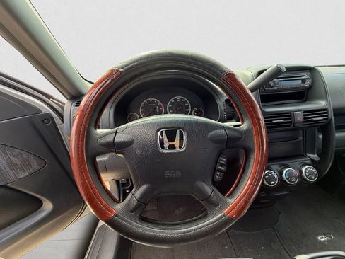 Used 2004 Honda CR-V LX image 11