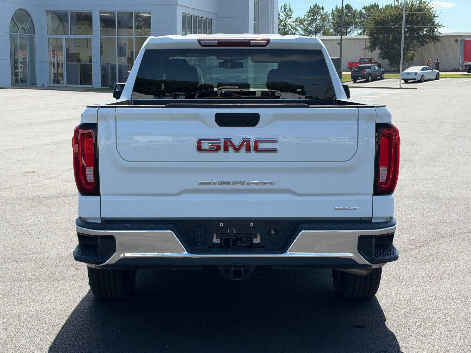 Used 2025 GMC Sierra 1500 SLT AWD/4WD image 6