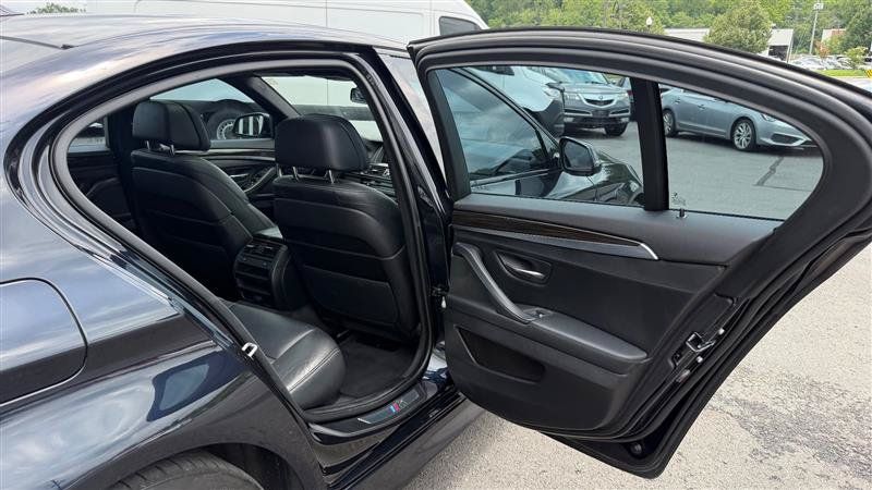 Used 2016 BMW 550i xDrive Sedan AWD/4WD image 41