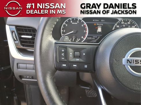 Used 2021 Nissan Rogue SV w/ Premium Package image 14