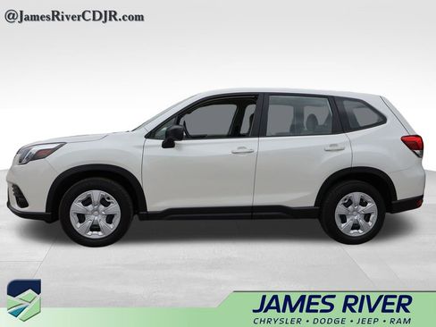 Used 2024 Subaru Forester image 2