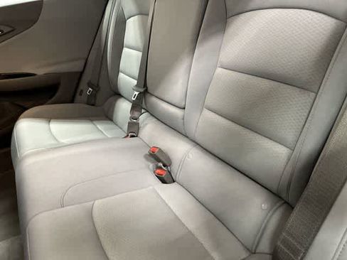 Used 2022 Chevrolet Malibu LT image 11