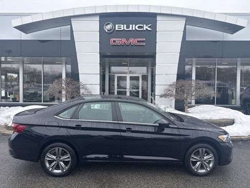 Used 2024 Volkswagen Jetta SE image 31