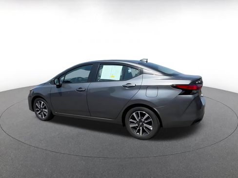Used 2025 Nissan Versa SV FWD image 9