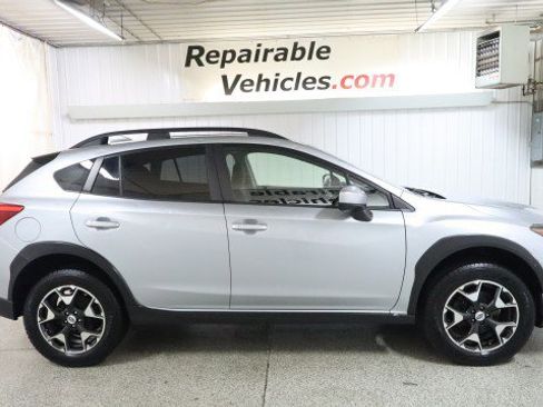 Used 2018 Subaru Crosstrek 2.0i Premium w/ Popular Package #3 AWD/4WD image 4