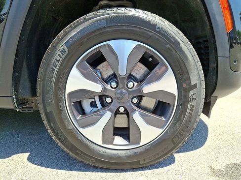 Used 2024 Jeep Grand Cherokee Limited 4xe w/ Luxury Tech Group II AWD/4WD image 8