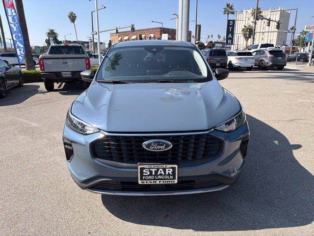 Used 2024 Ford Escape Active FWD image 2