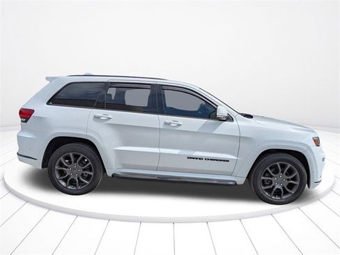 Used 2021 Jeep Grand Cherokee High Altitude image 3