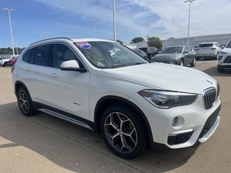 Used 2018 BMW X1 xDrive28i image 1