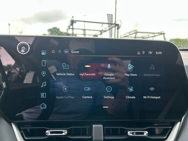 New 2027 Chevrolet Equinox LT w/ Convenience Package II FWD image 24