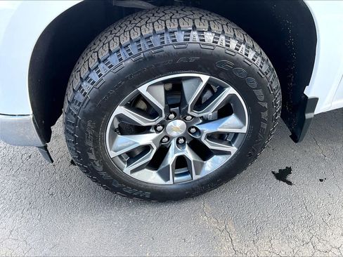 Used 2023 Chevrolet Silverado 1500 LT image 7