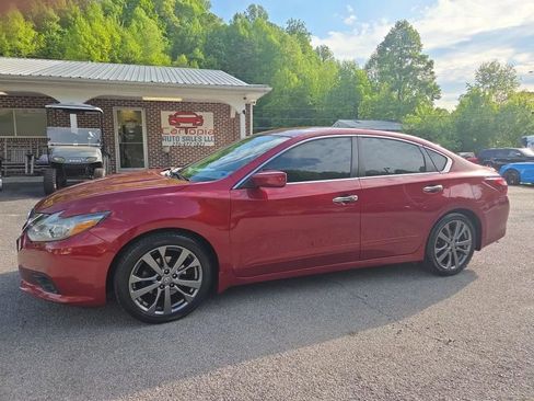 Used 2018 Nissan Altima 2.5 SR w/ SR Special Edition FWD image 1