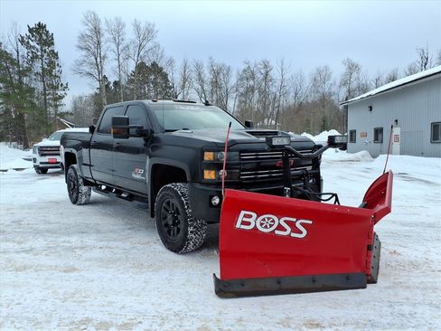 Used 2017 Chevrolet Silverado 2500 LTZ image 8