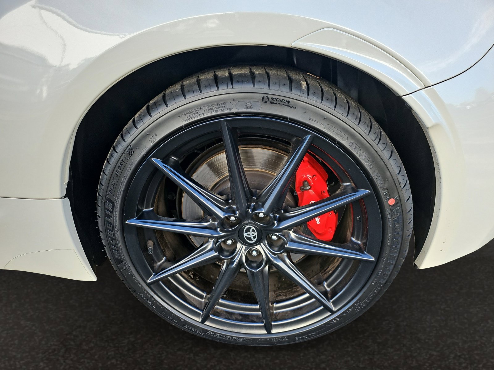 Used 2025 Toyota GR86 Premium w/ Performance Package RWD image 46
