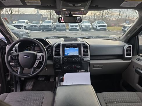 Used 2016 Ford F150 XLT w/ Equipment Group 302A Luxury image 7