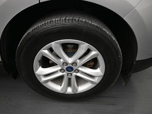Used 2019 Ford Edge SEL w/ Equipment Group 201A AWD/4WD image 18