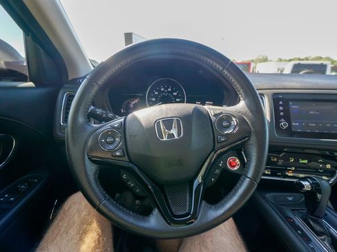Used 2022 Honda HR-V EX-L image 17