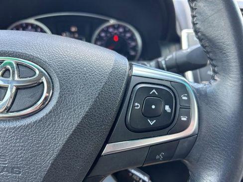 Used 2017 Toyota Camry SE FWD image 15