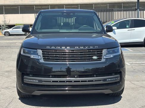 Used 2024 Land Rover Range Rover SE image 7