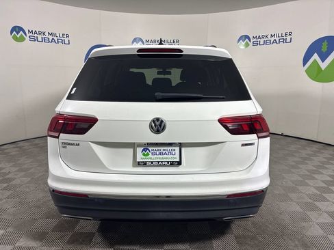 Used 2020 Volkswagen Tiguan SE w/ 3rd Row Seat Package AWD/4WD image 6