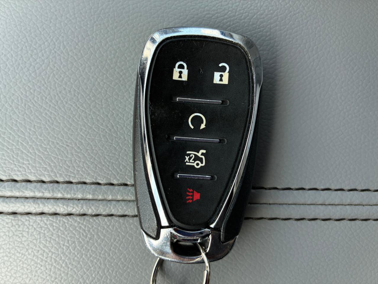 Used 2025 Chevrolet Malibu LT FWD image 30