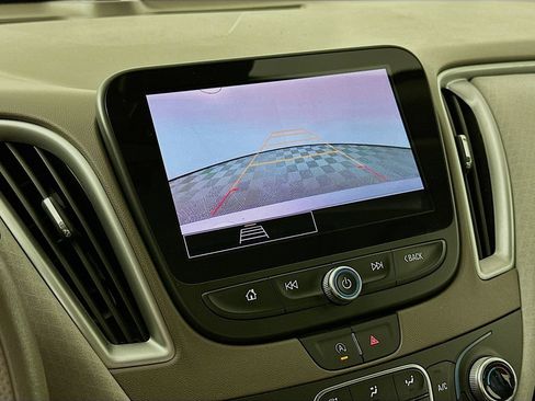 Used 2024 Chevrolet Malibu LT FWD image 20