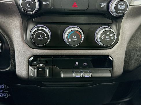 Used 2021 RAM 1500 Big Horn image 16
