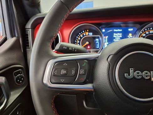 Used 2023 Jeep Gladiator Rubicon w/ Trailer Tow Package image 30