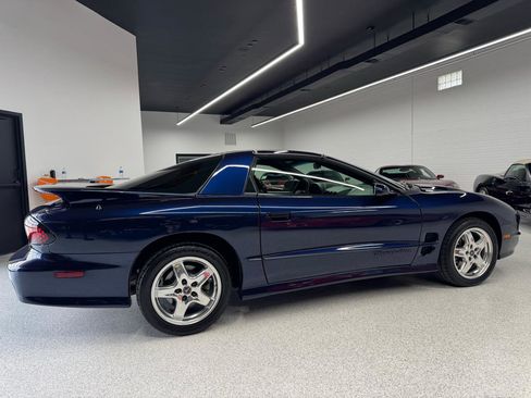 Used 2002 Pontiac Firebird Trans Am RWD image 17