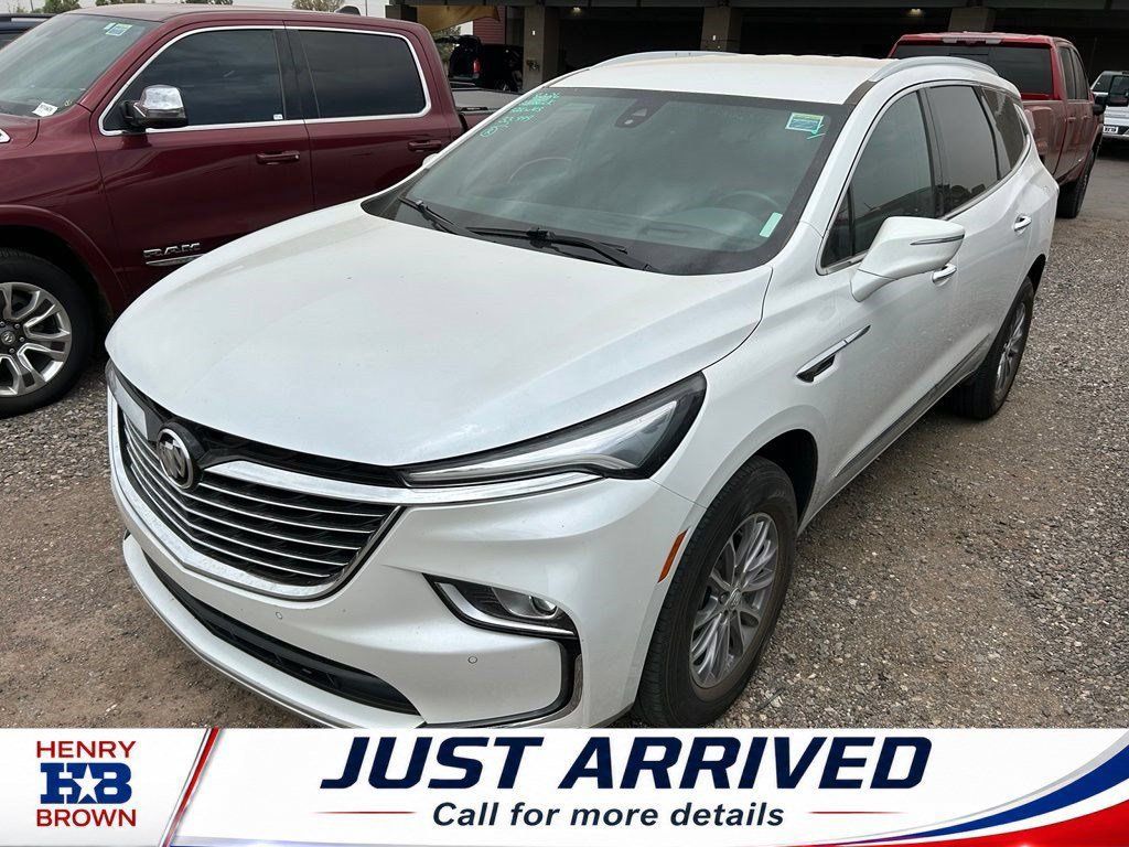 Used 2023 Buick Enclave Premium w/ Trailering Package, 5000 lbs. FWD image 1