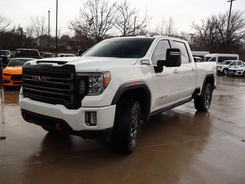 Used 2021 GMC Sierra 2500 AT4 w/ AT4 Premium Plus Package image 10