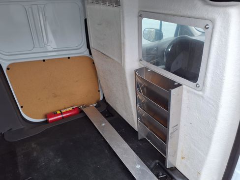 Used 2023 Ford Transit Connect XL FWD image 5