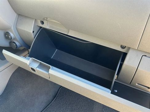 Used 2021 Nissan Frontier SV w/ Midnight Edition Floor Mats image 41